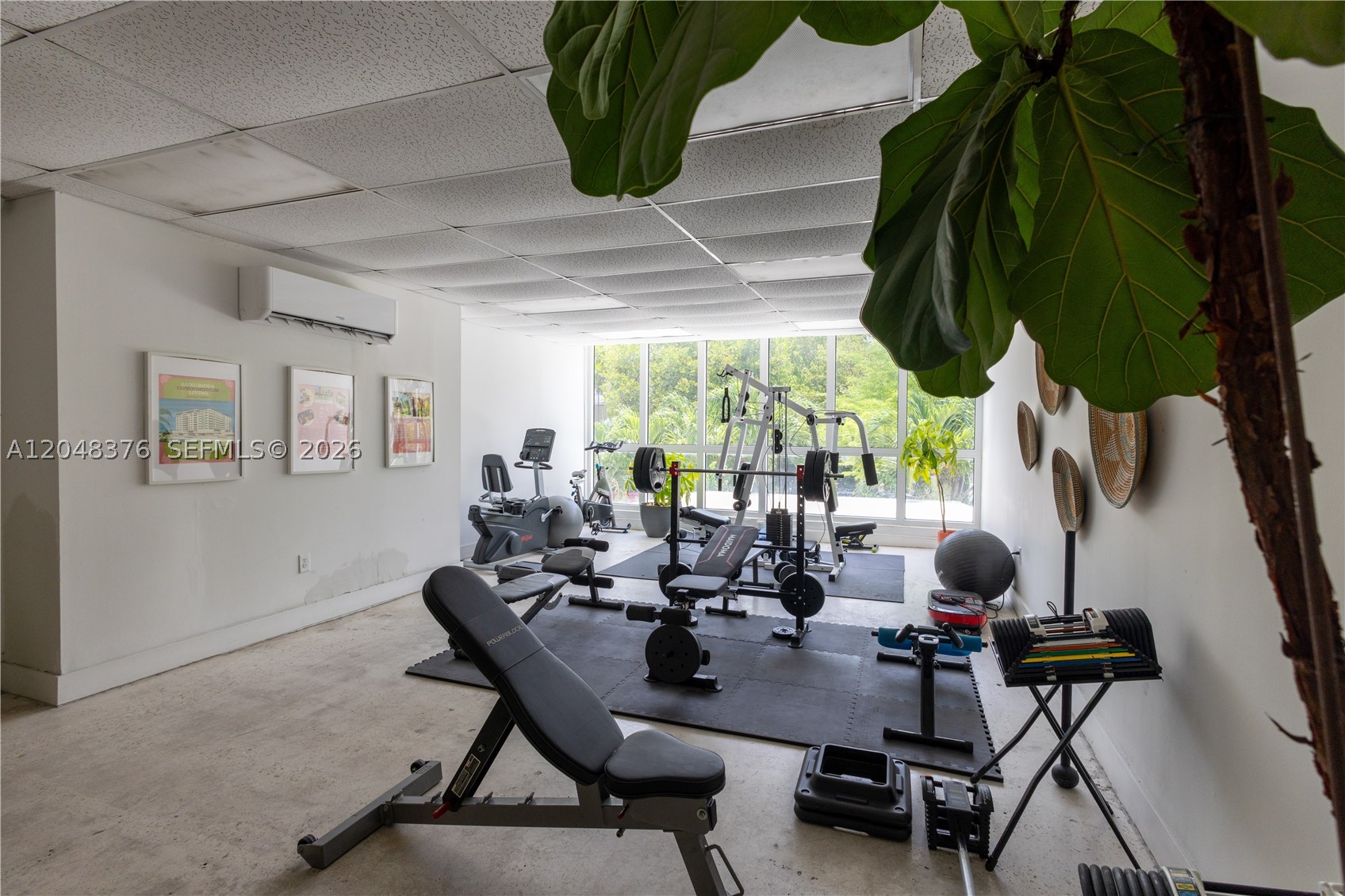 1750 JAMES APARTMENTS CON - Residential Lease