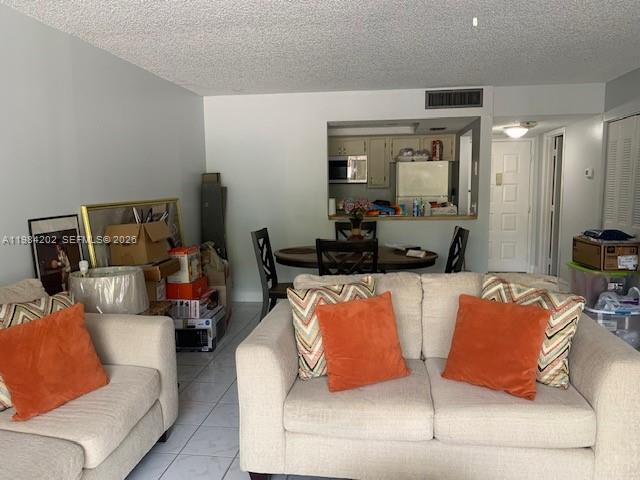 INVERWOOD CONDO - Residential