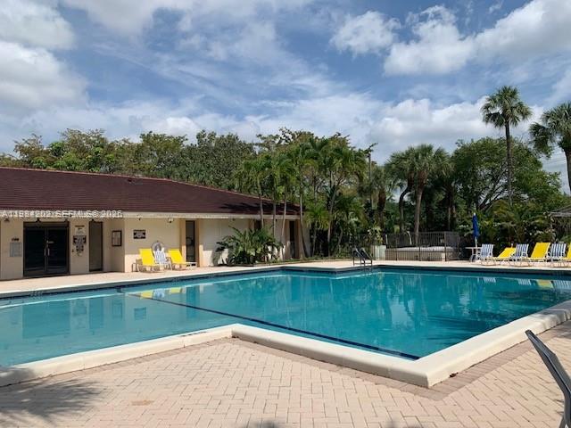 INVERWOOD CONDO - Residential