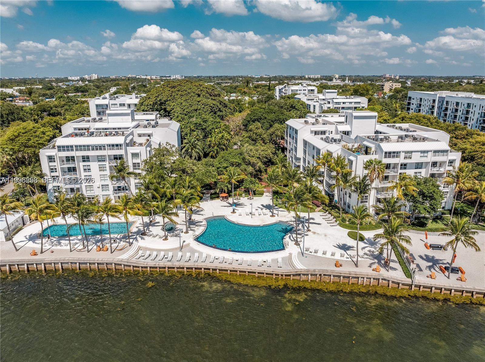 NIRVANA CONDO NO ONE COND - Residential