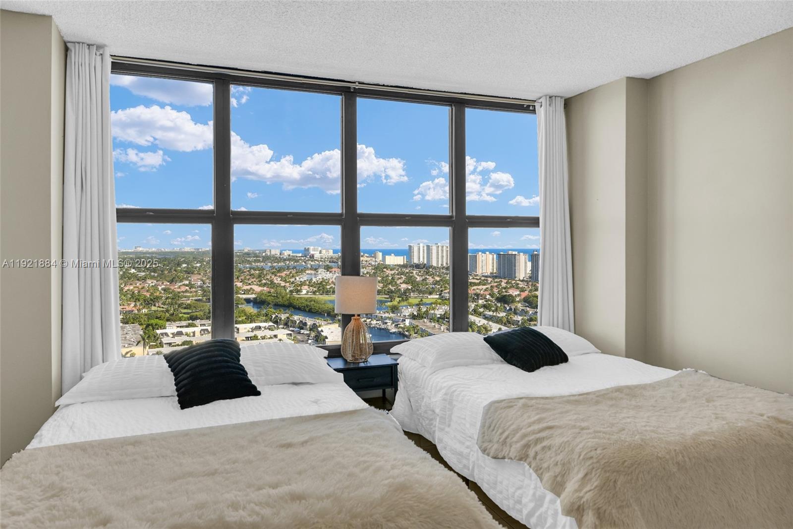 OLYMPUS CONDO PHASE - Residential