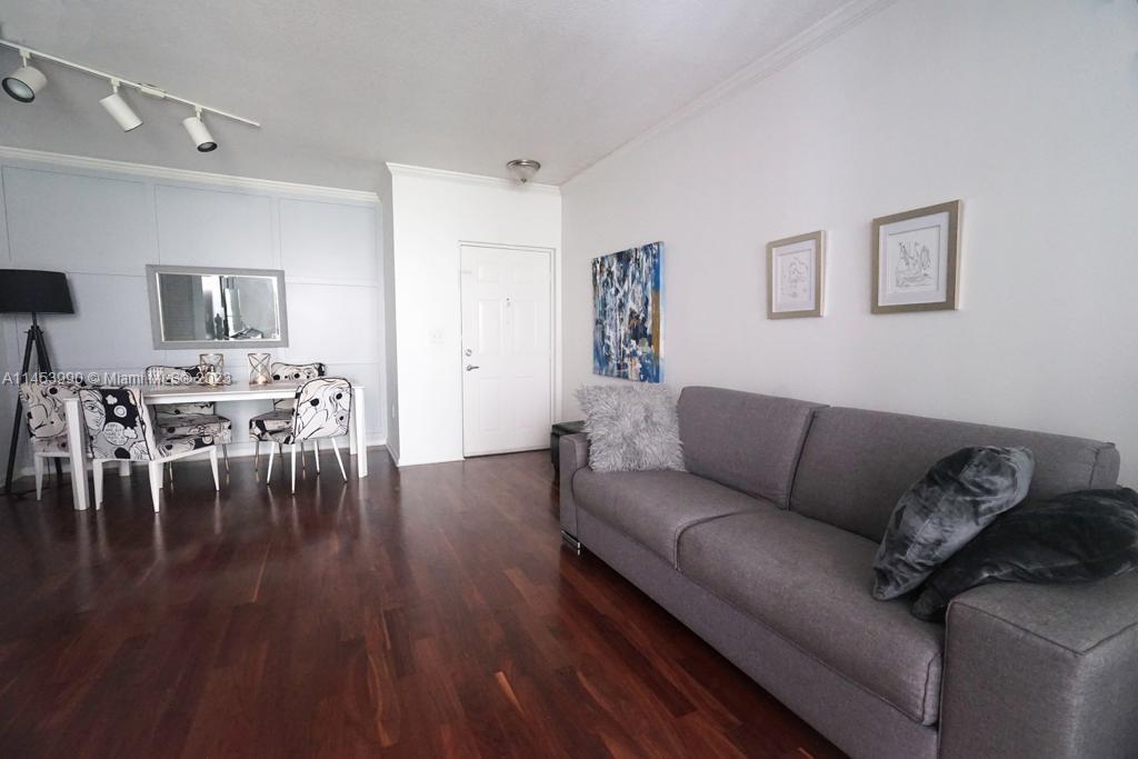 Porto Bellagio Condo - Residential