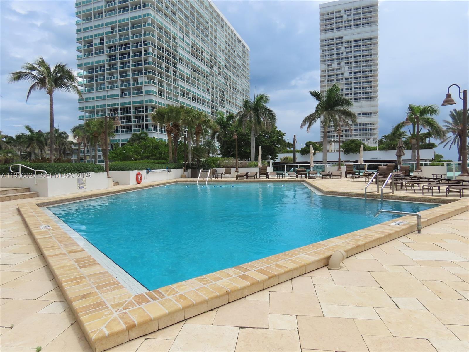 EVERGLADES HOUSE CONDO - Residential