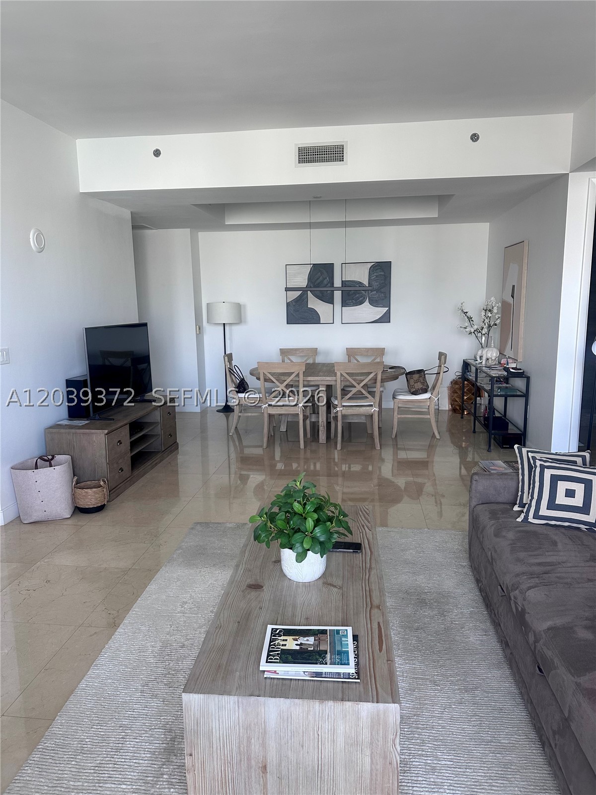 TDR TOWER III CONDO - Residential