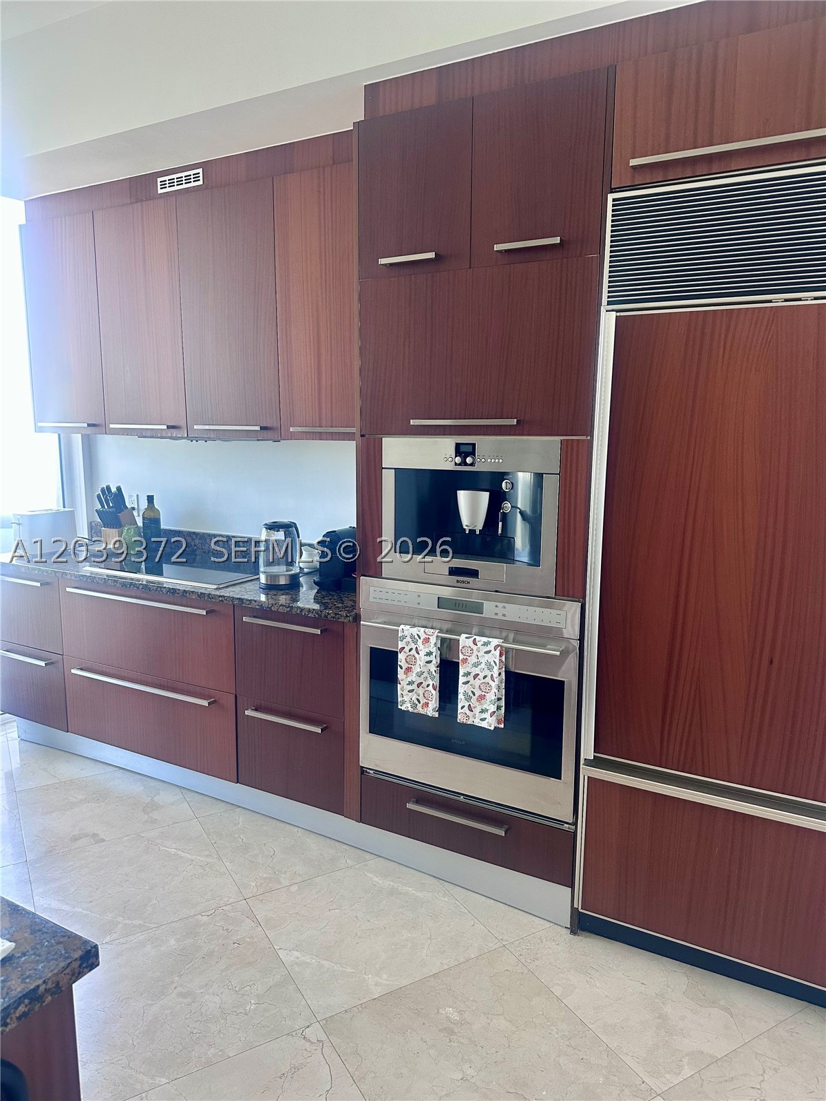 TDR TOWER III CONDO - Residential