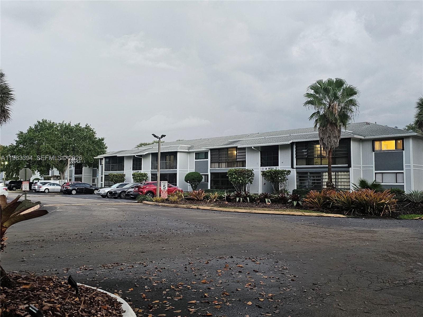 LAKEVIEW AT THE HAMMOCKS - Residential Lease