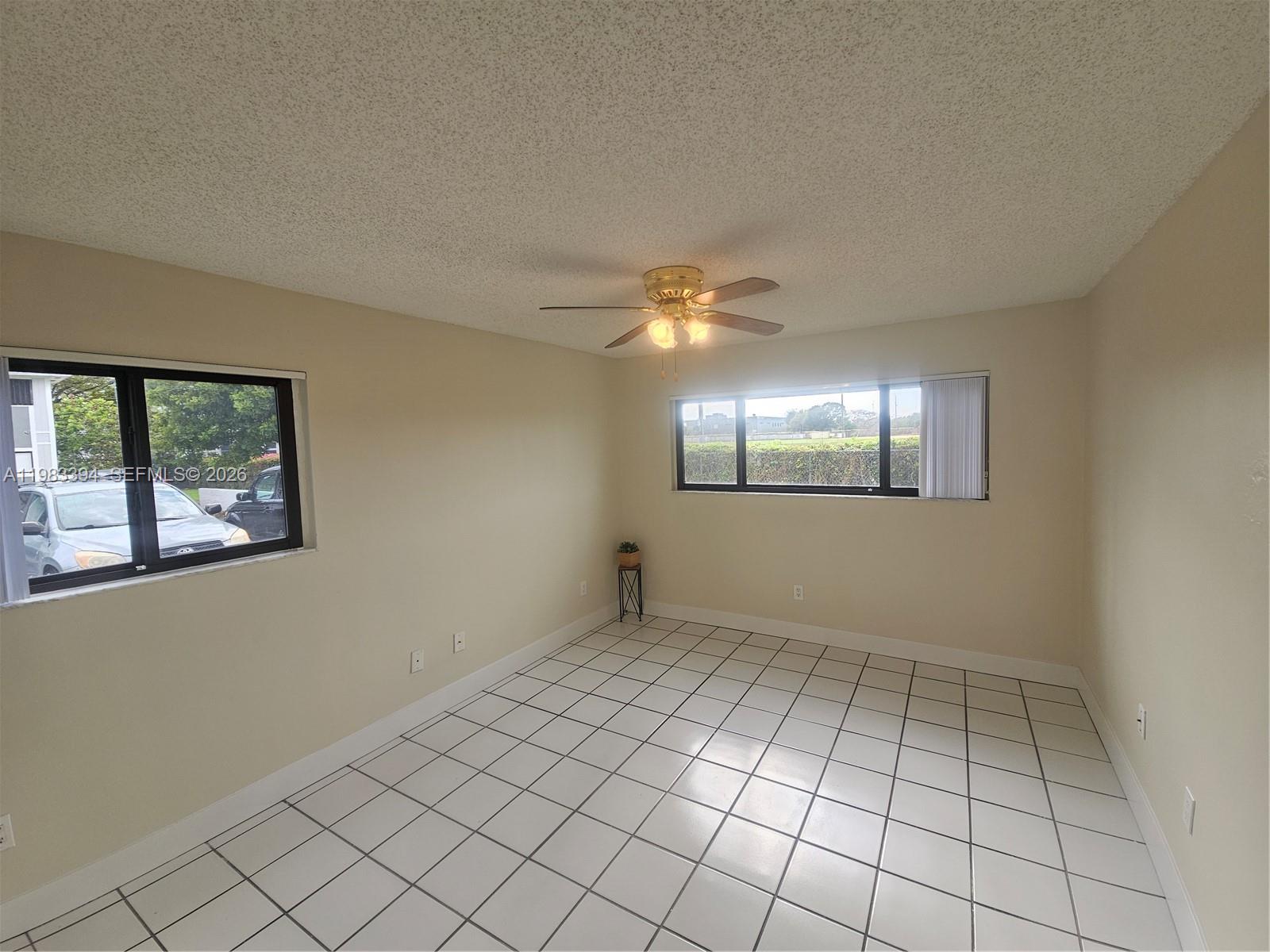 LAKEVIEW AT THE HAMMOCKS - Residential Lease