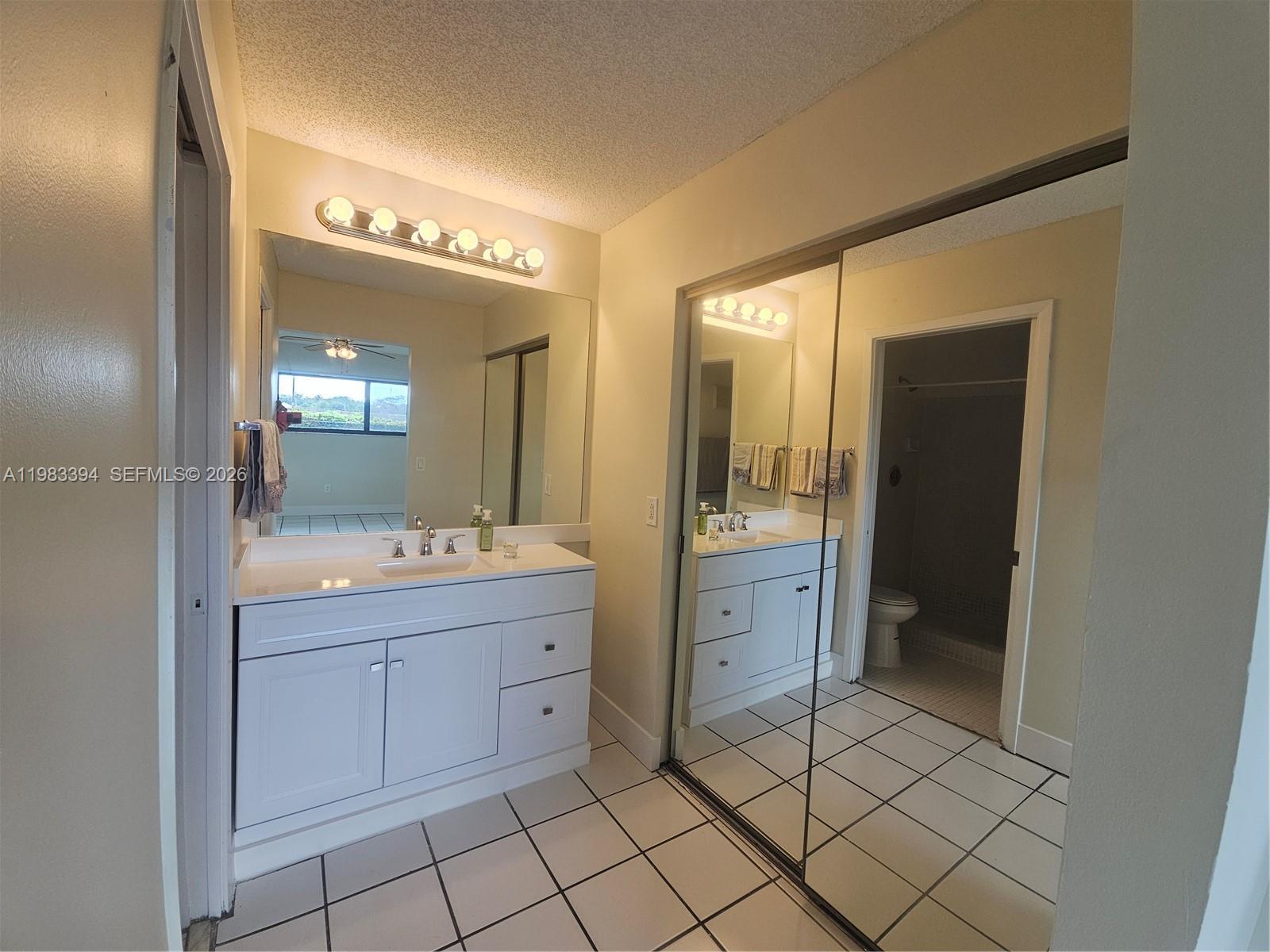 LAKEVIEW AT THE HAMMOCKS - Residential Lease