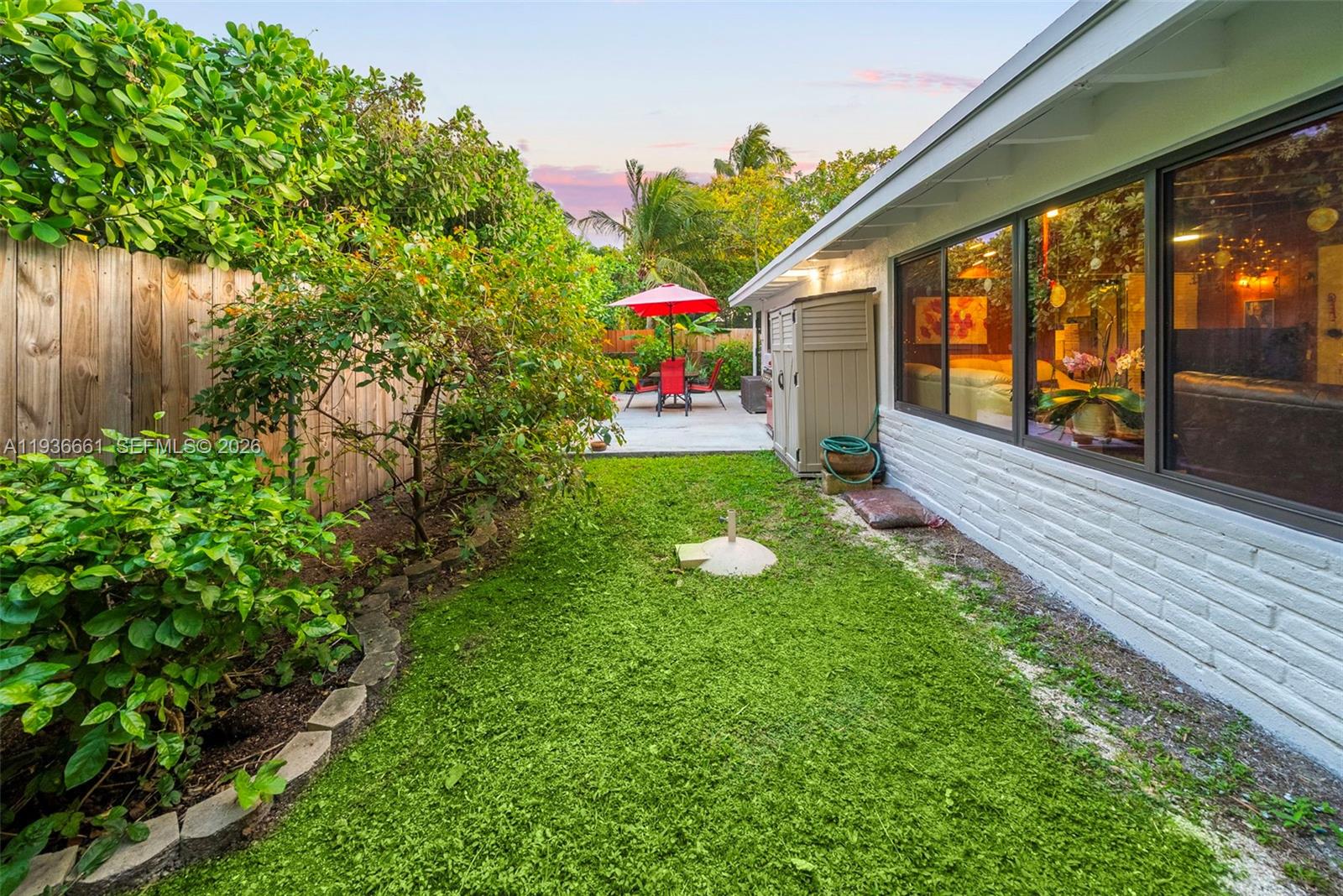 TREASURE ISLAND - Residential