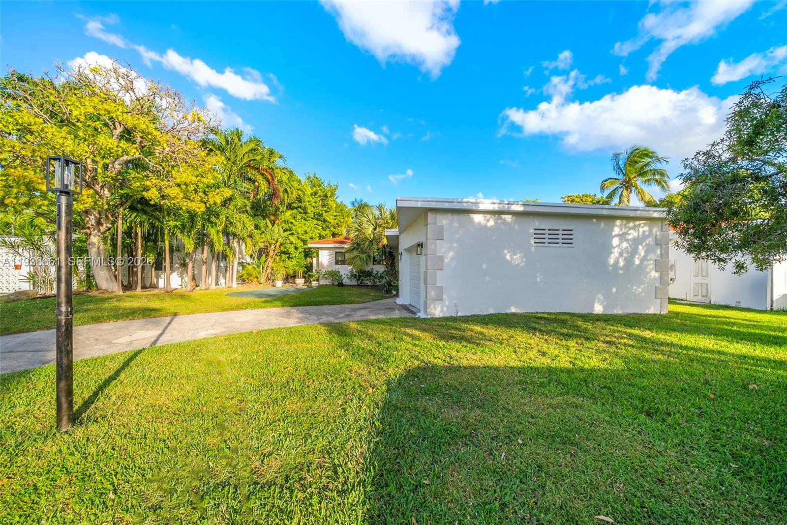 TREASURE ISLAND - Residential