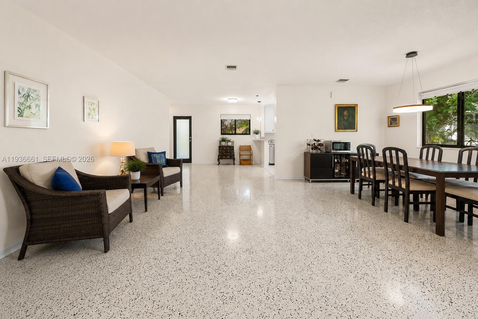 TREASURE ISLAND - Residential