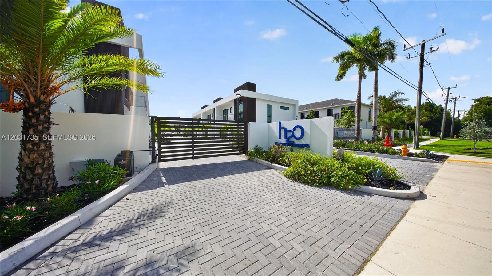 H20 DANIA BEACH - Residential