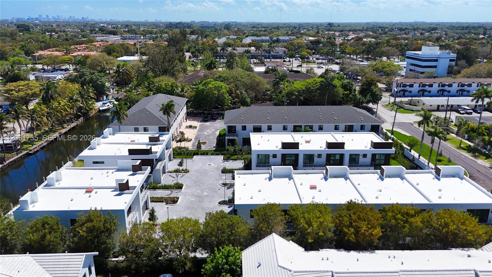 H20 DANIA BEACH - Residential