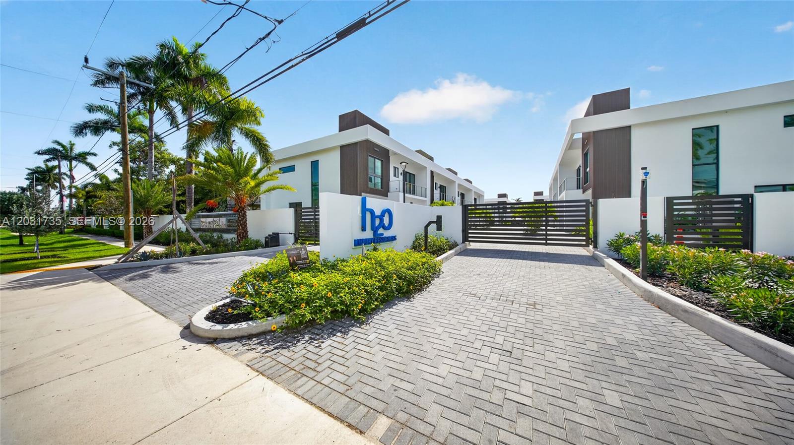 H20 DANIA BEACH - Residential