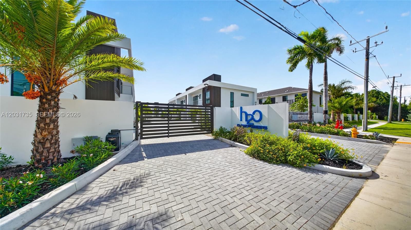 H20 DANIA BEACH - Residential