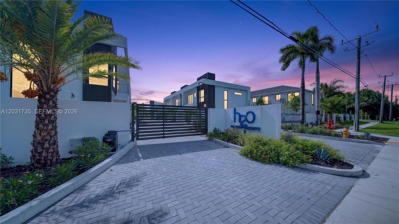 H20 DANIA BEACH - Residential