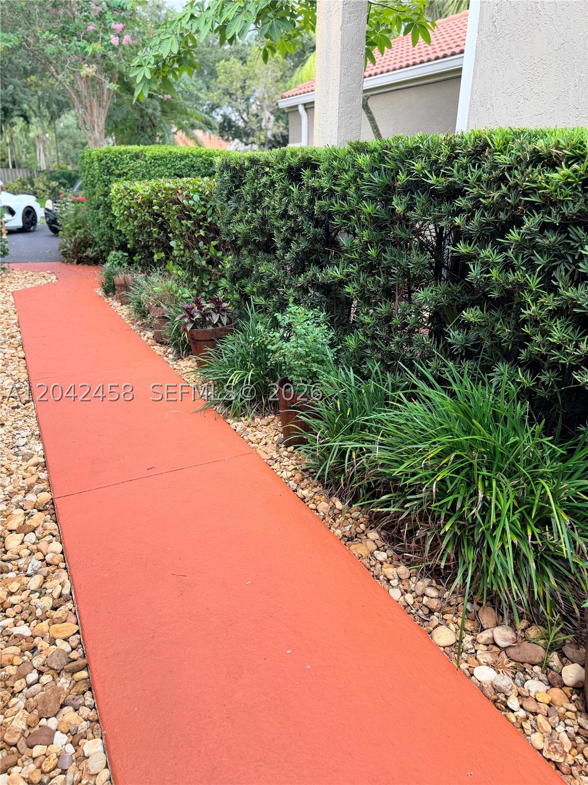 BRIDGEWATER AT PLANTATION - Residential