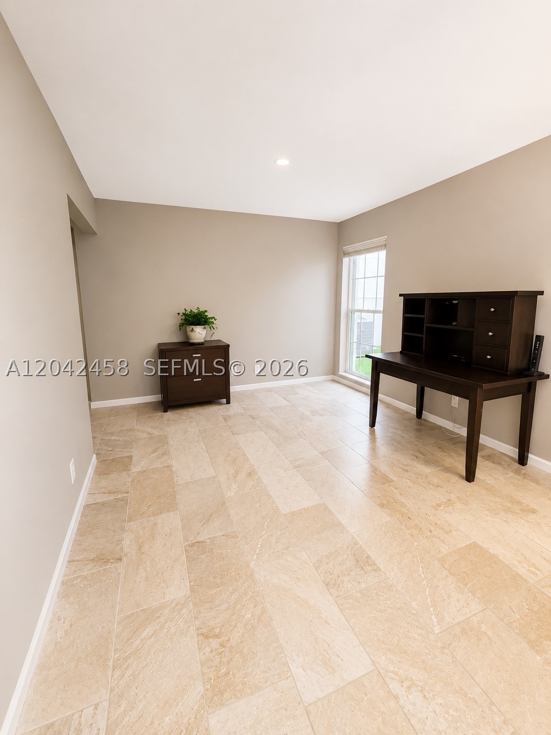 BRIDGEWATER AT PLANTATION - Residential