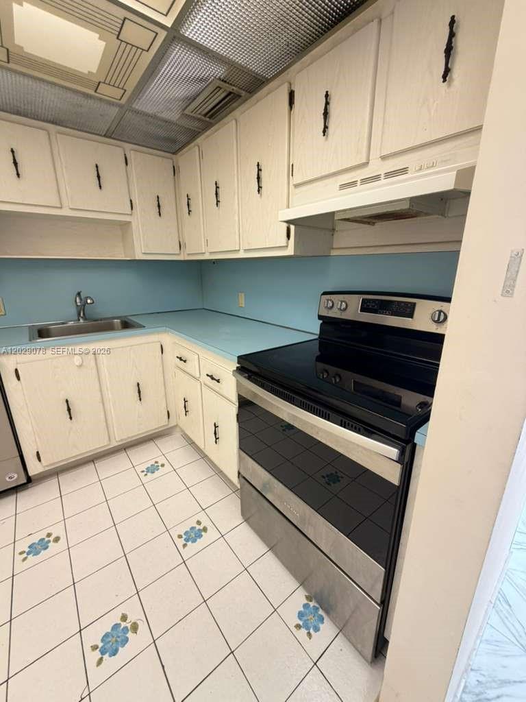 CORONADO CONDO TOWER I - Residential Lease