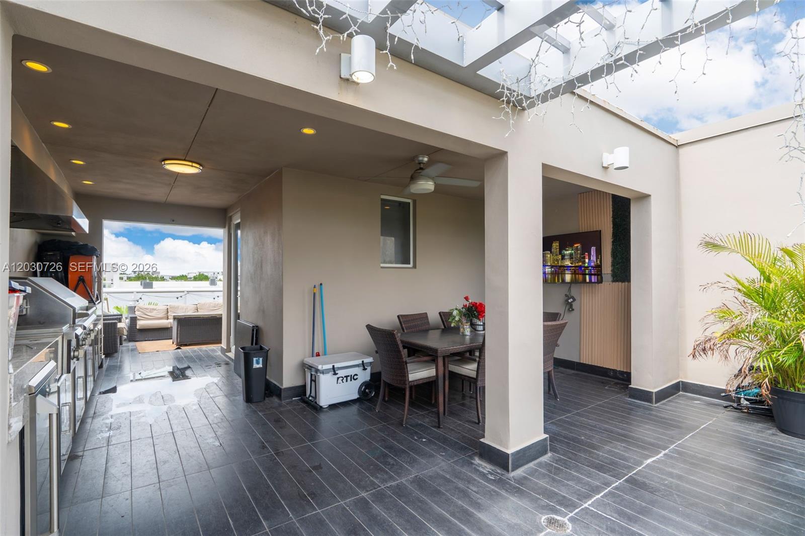LANDMARK AT DORAL - Residential