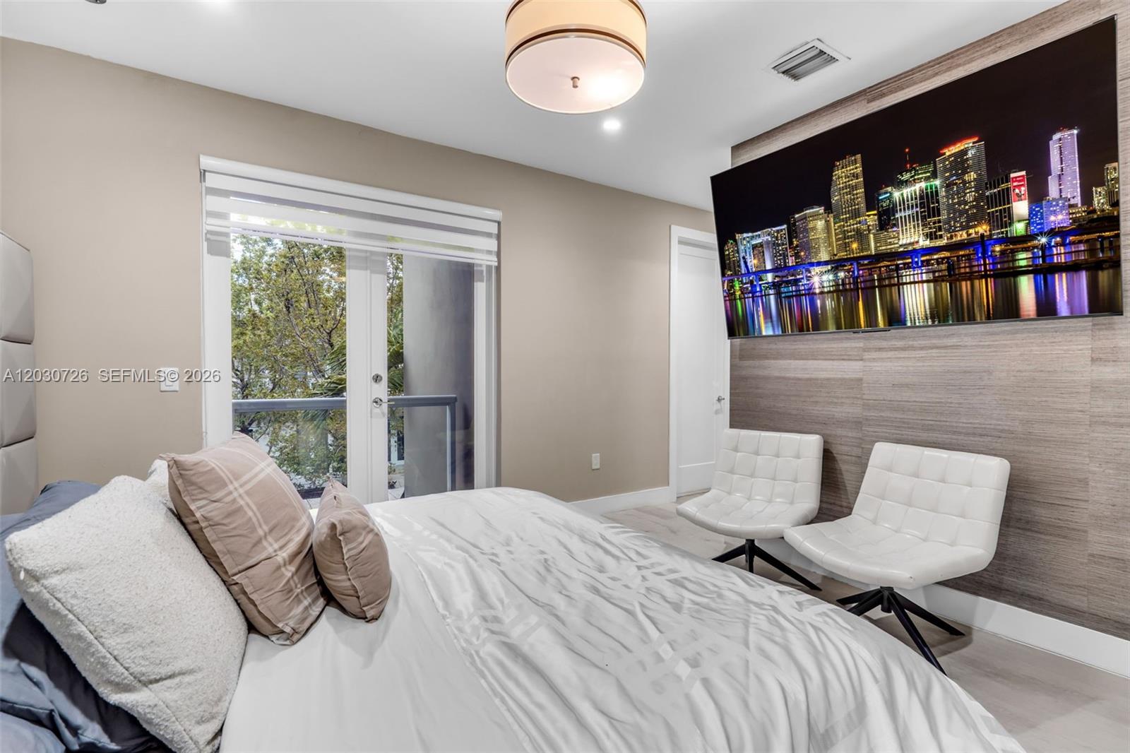 LANDMARK AT DORAL - Residential