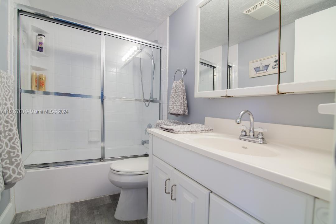 BAKER TOWERS CONDO - Residential Lease