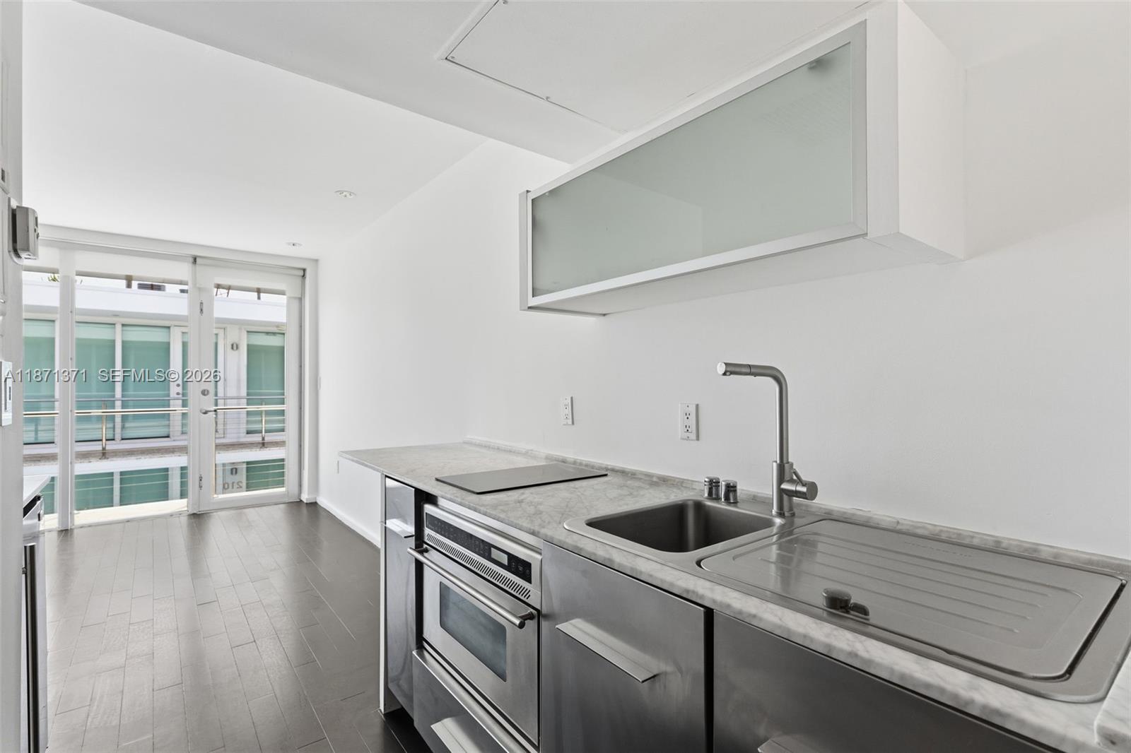 FONTANA CONDO - Residential