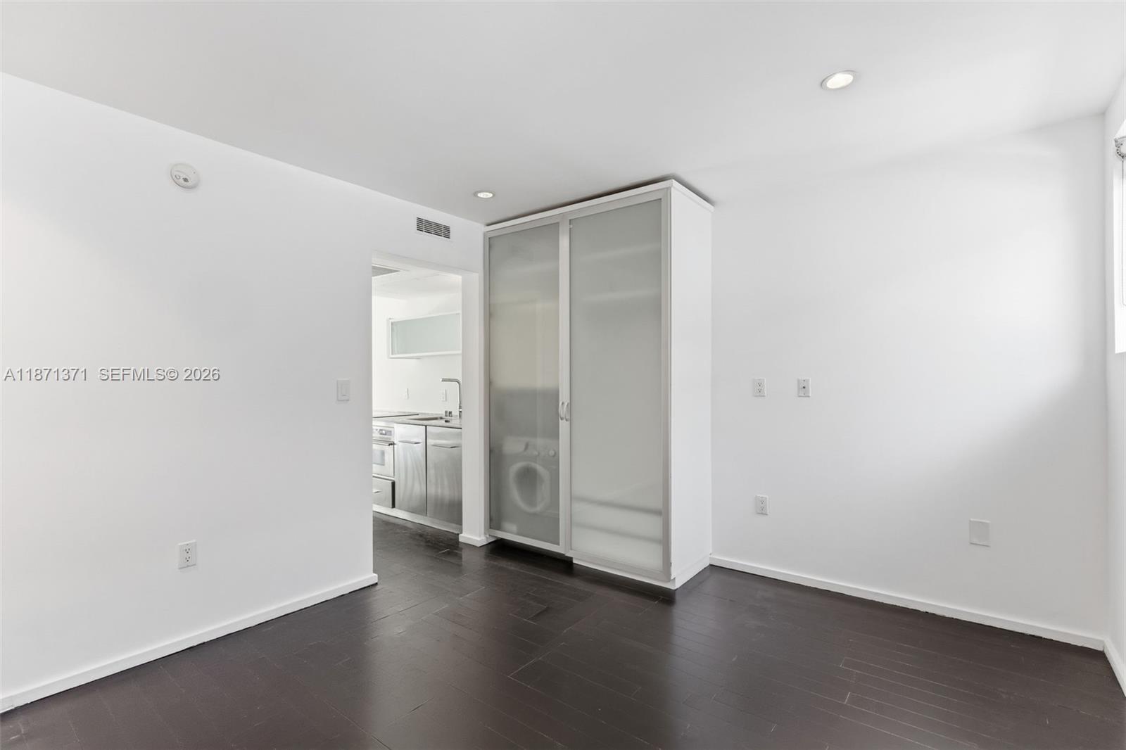 FONTANA CONDO - Residential