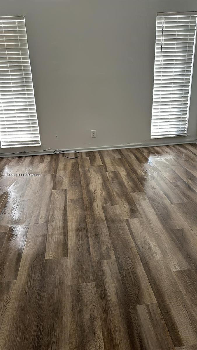 TOWN SQUARE CONDO - Residential
