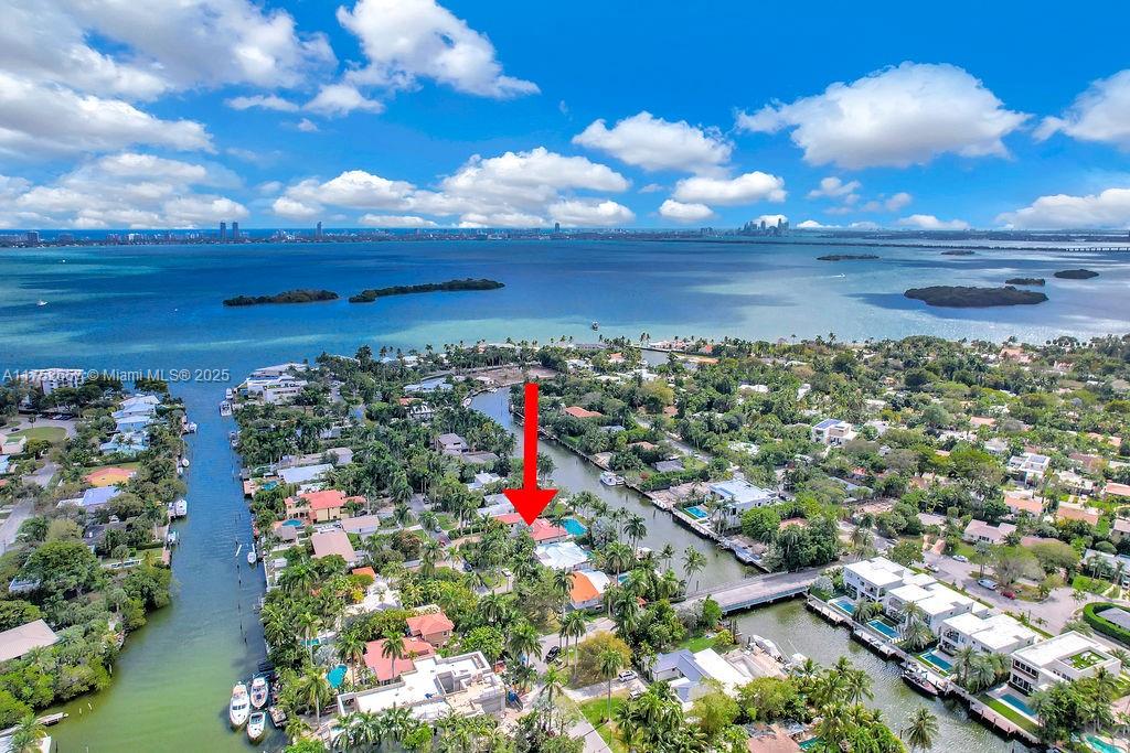 BELLE MEADE ISLAND - Residential
