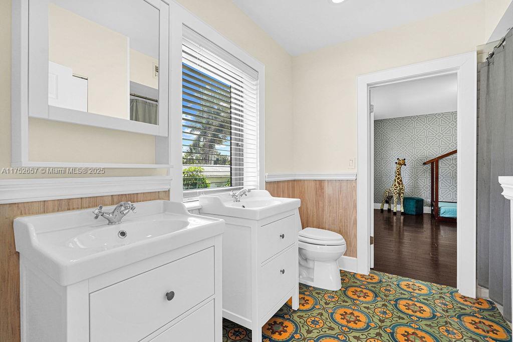 BELLE MEADE ISLAND - Residential
