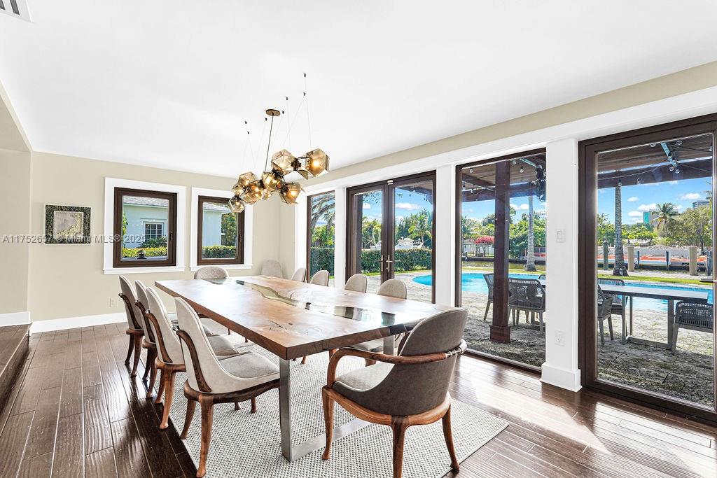 BELLE MEADE ISLAND - Residential