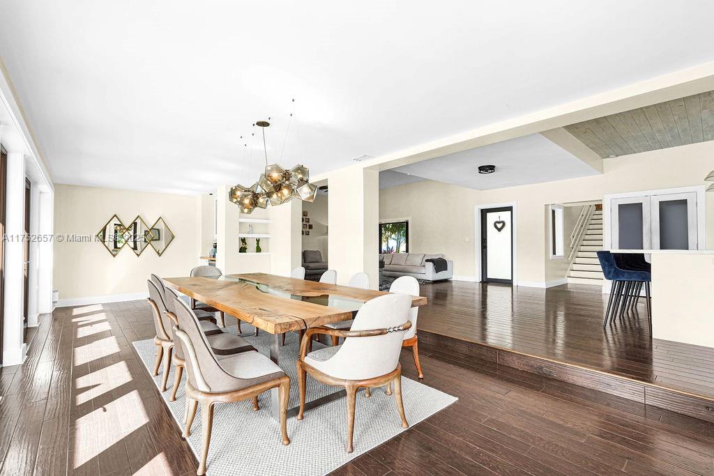 BELLE MEADE ISLAND - Residential