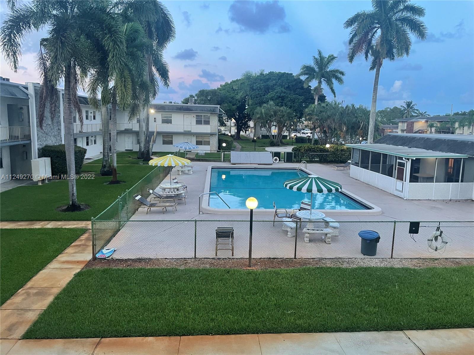 I DELWOOD WEST CONDO - Residential Lease