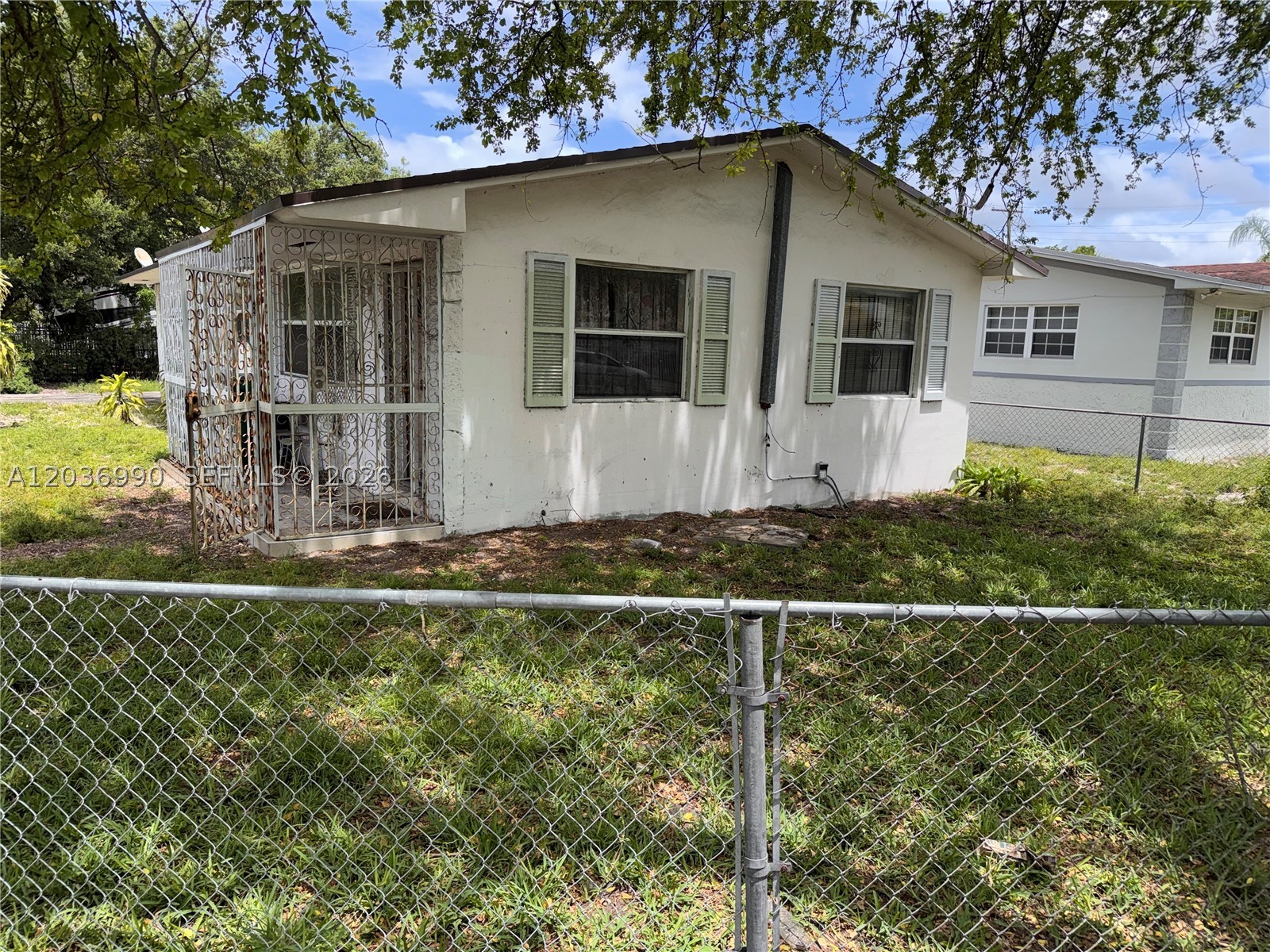 CORAL COURT - Residential