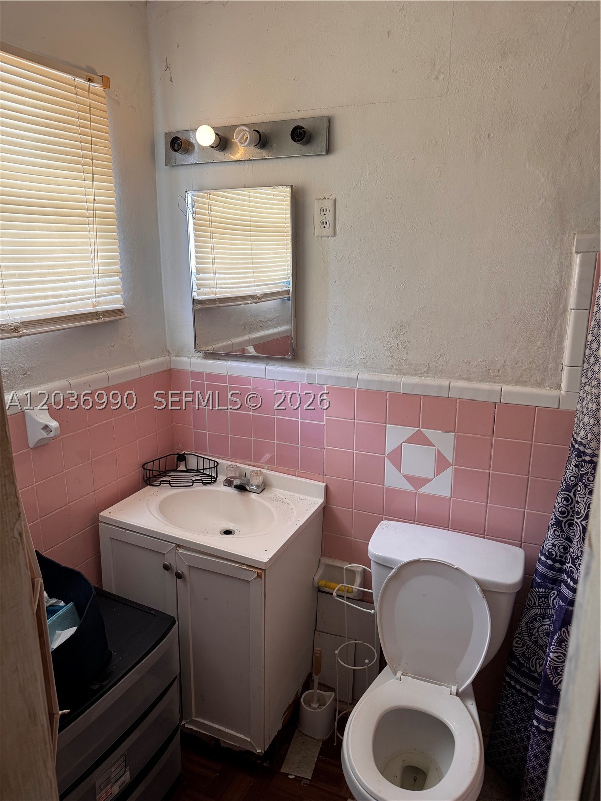 CORAL COURT - Residential