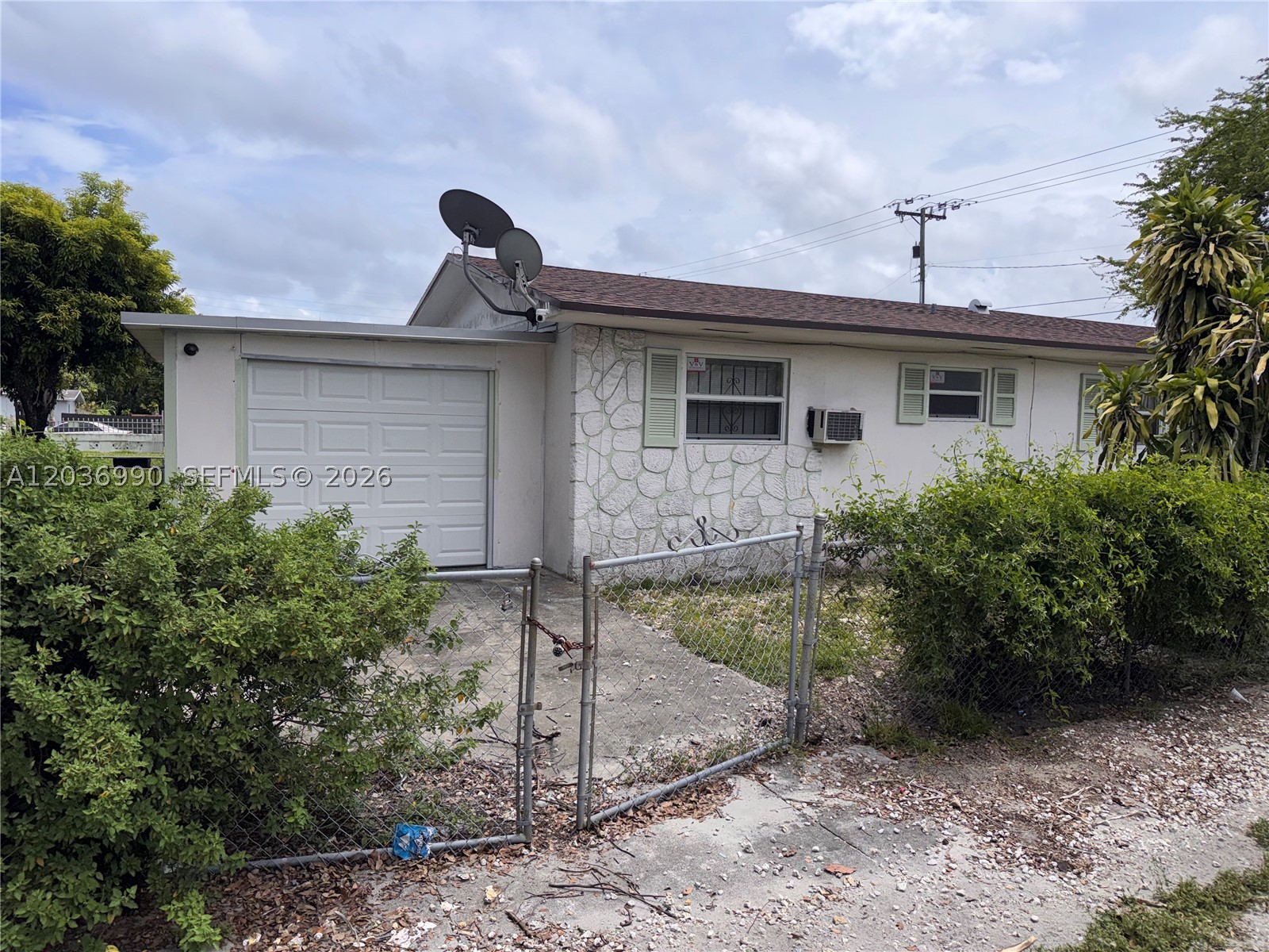 CORAL COURT - Residential