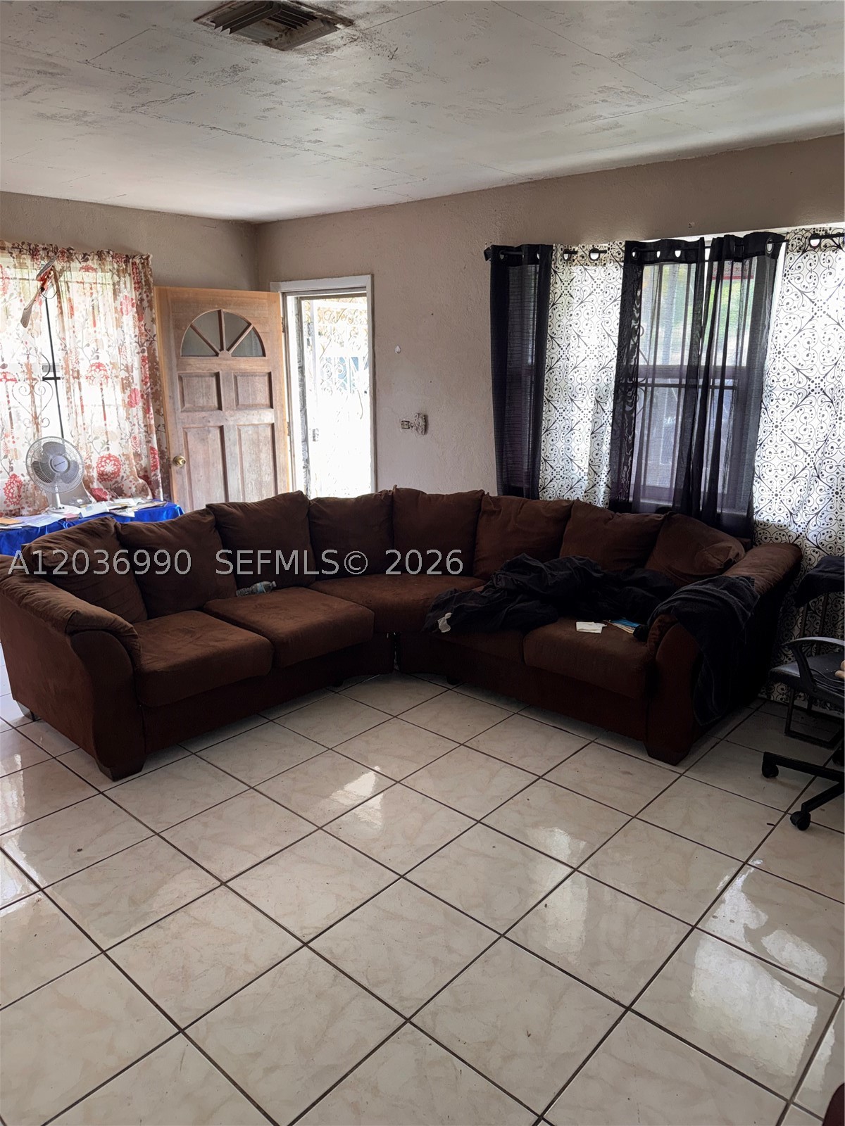 CORAL COURT - Residential