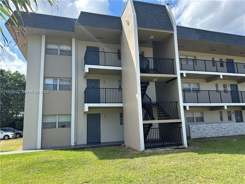 VERSAILLES GARDENS CONDO - Residential