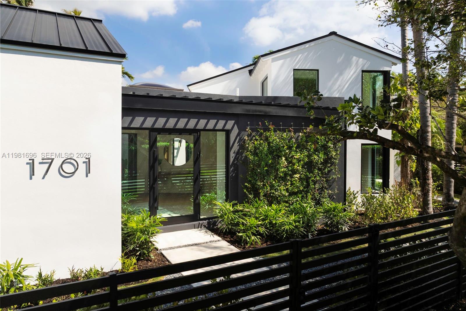E M PATTISONS - Residential