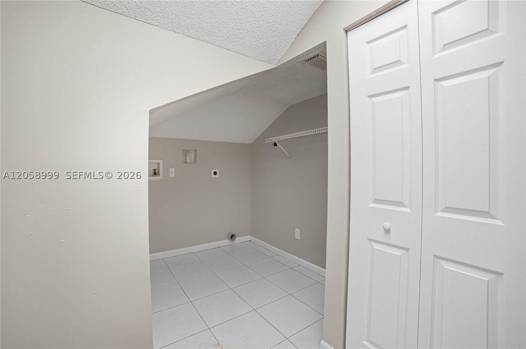 LAKE CHARLESTON TR Z - Residential