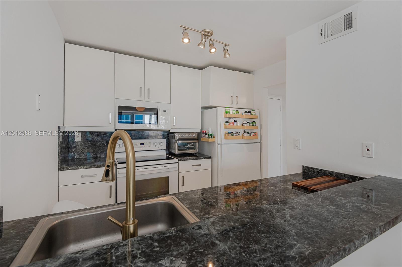 CHARTER CLUB CONDO - Residential