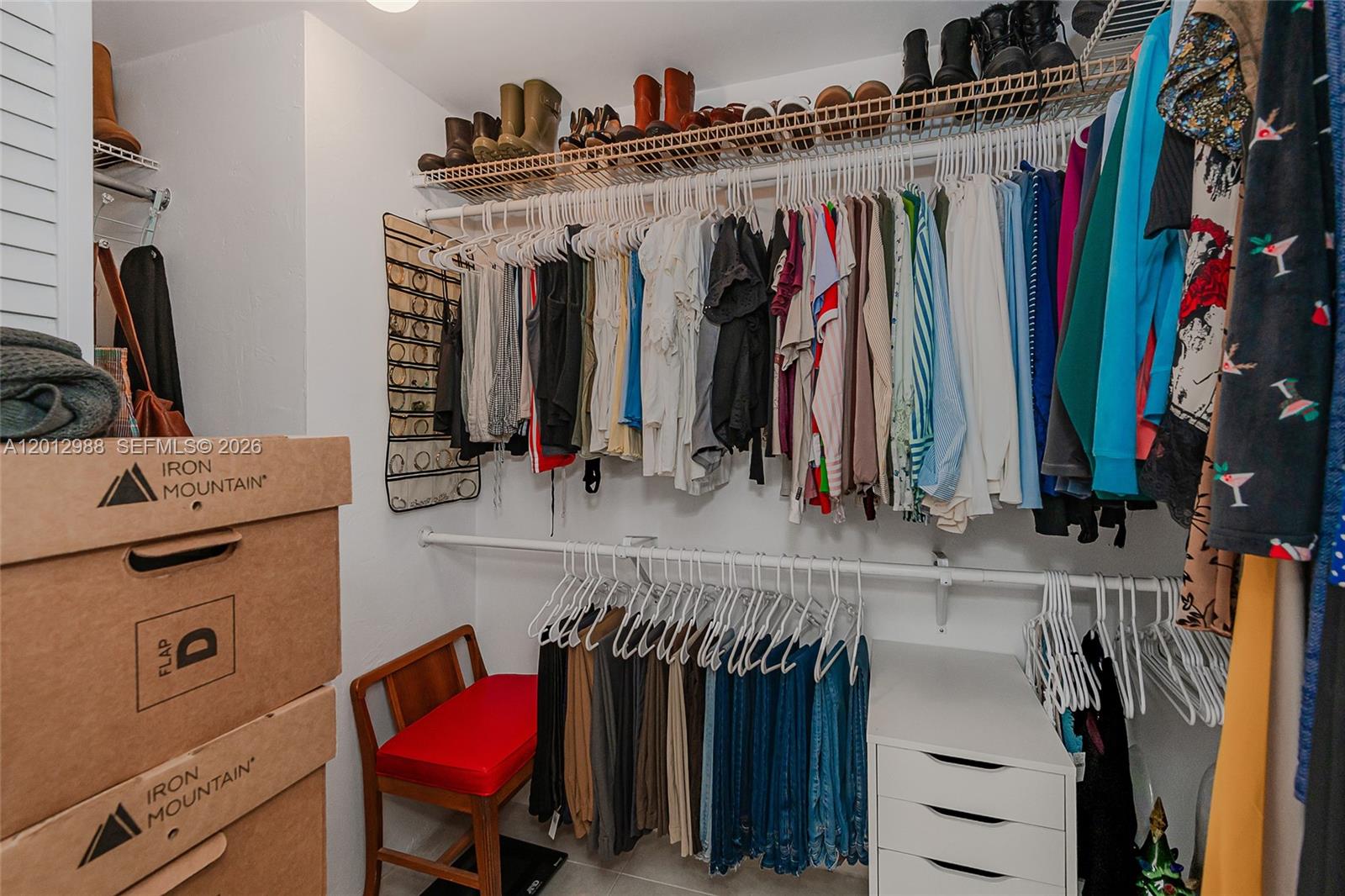 CHARTER CLUB CONDO - Residential