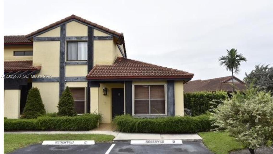 LAKES OF MEADOW VILG HOMES - Residential