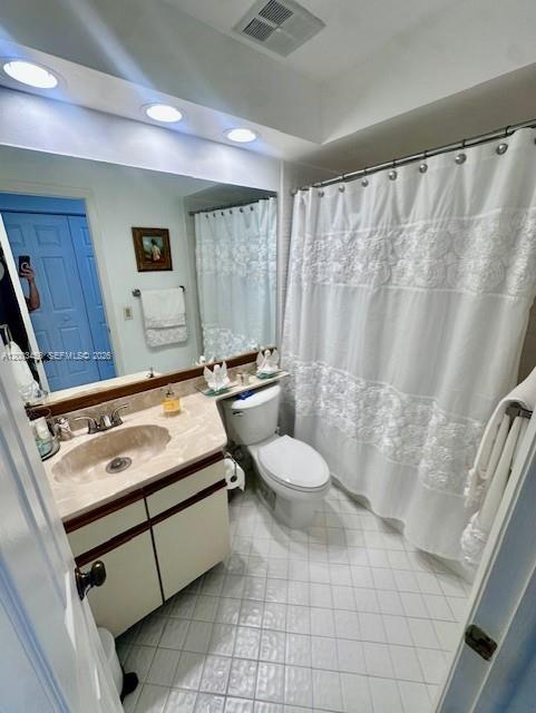 LAKES OF MEADOW VILG HOMES - Residential