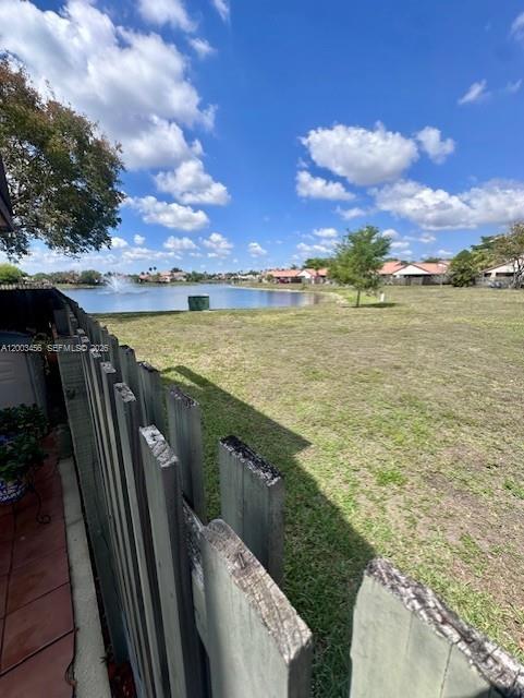 LAKES OF MEADOW VILG HOMES - Residential