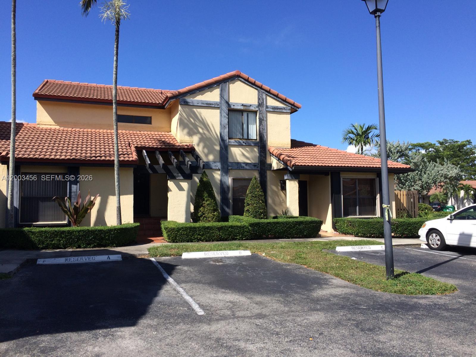 LAKES OF MEADOW VILG HOMES - Residential