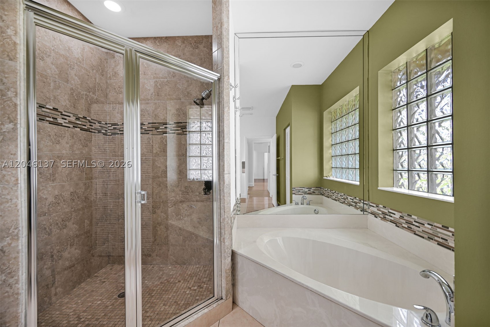 CALIFORNIA COURTS CONDO - Residential