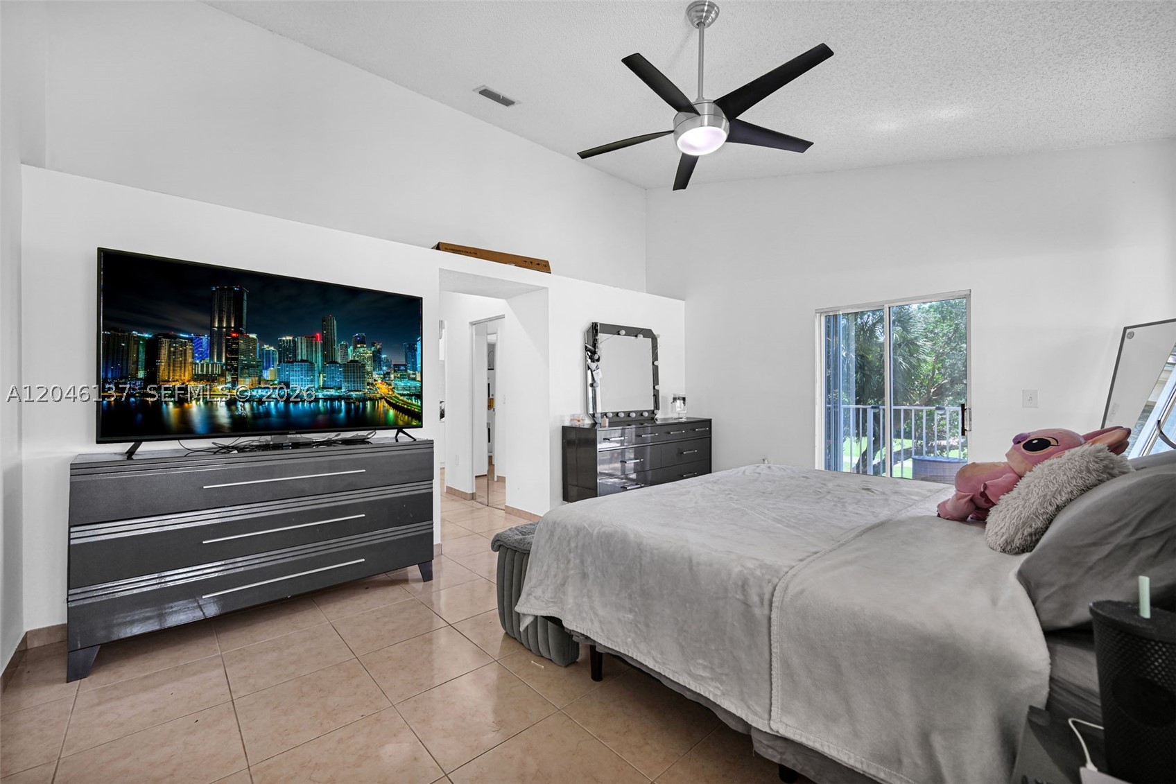 CALIFORNIA COURTS CONDO - Residential