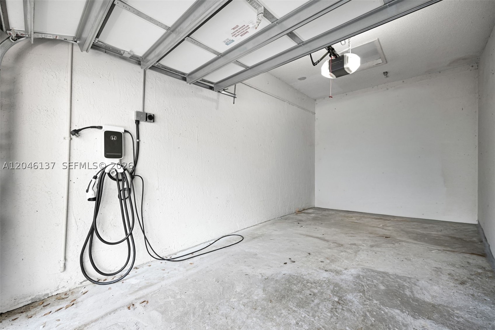 CALIFORNIA COURTS CONDO - Residential